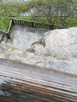 石头与桥