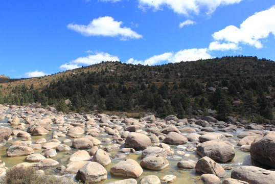 稻城海子山