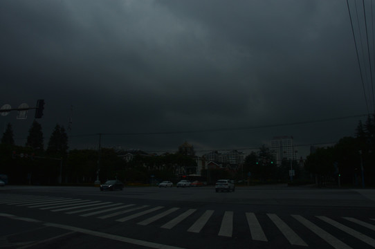 风雨欲来