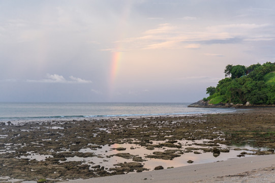 泰国普吉岛海滩彩虹