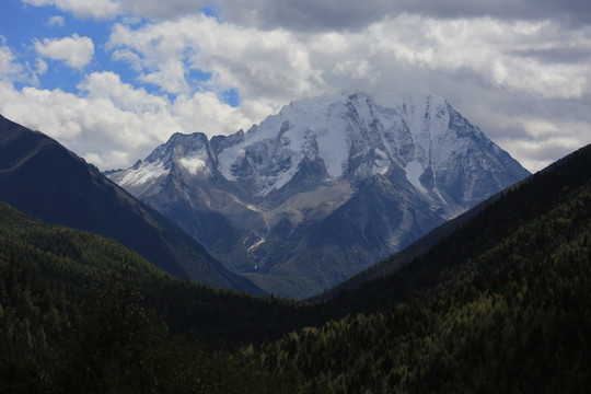 四川雅拉雪山