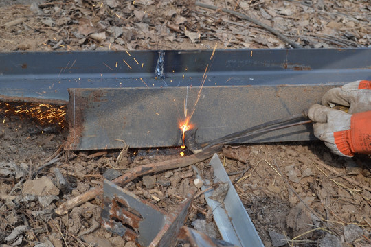 电焊切割 钢结构工程