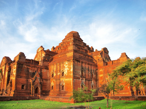 缅甸蒲甘一处寺庙