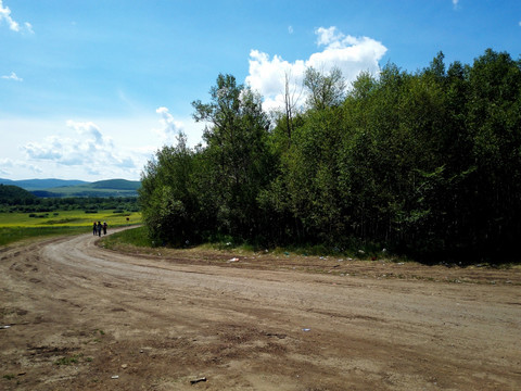 乡间田野道路