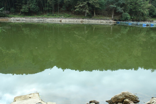 湖水
