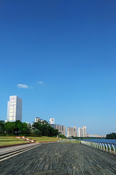 佛山新城滨河公园