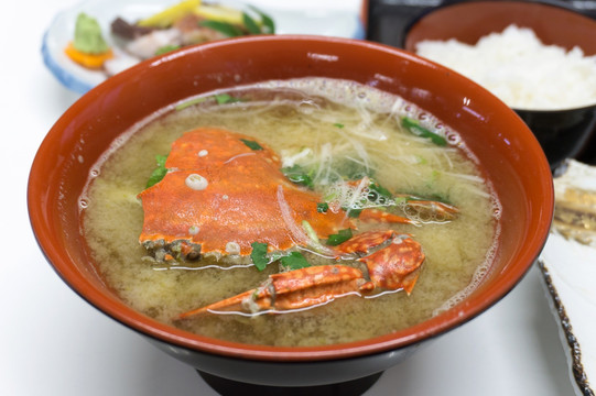 螃蟹味增汤