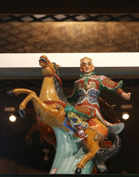 彩色瓷雕古代五虎上将