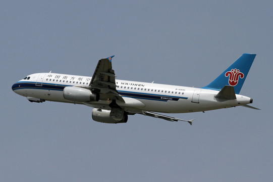 飞机起飞 中国南方航空公司