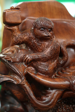 木雕猴子托盒