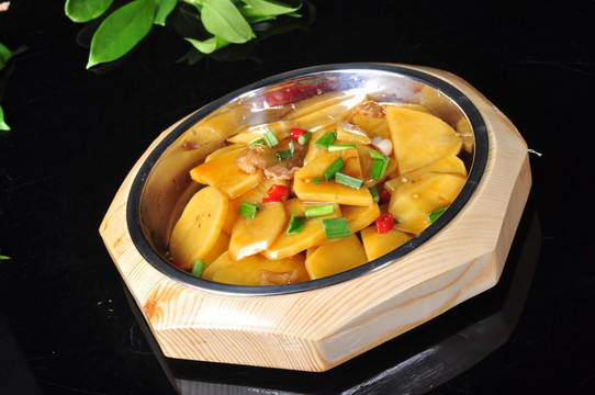 干锅土豆片