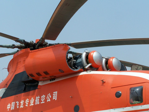 米26 直升机 发动机