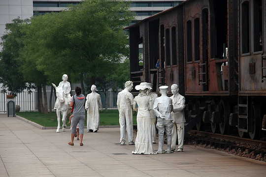 北戴河 站前广场 火车雕塑