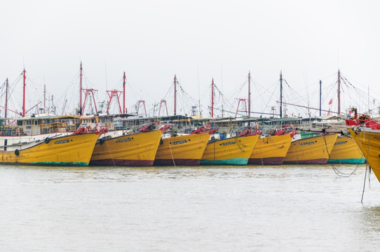 海边渔船