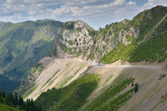 天山公路