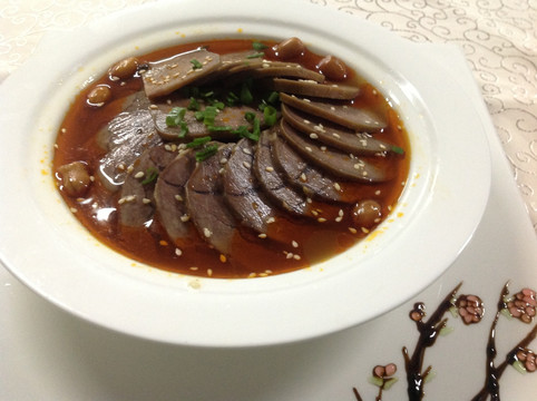 卤牛肉