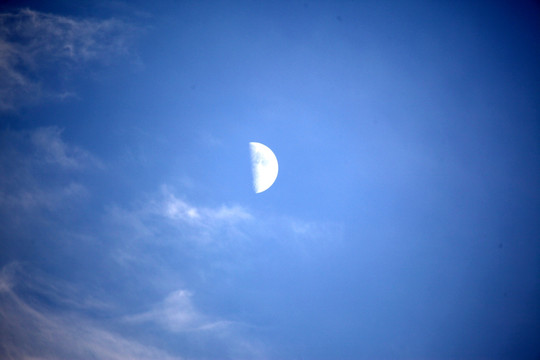 月亮 天空 彩云