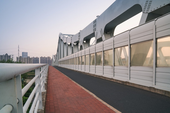 中国常州花园街钢结构大桥