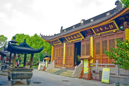 泗泾 福田净寺 圆通宝殿