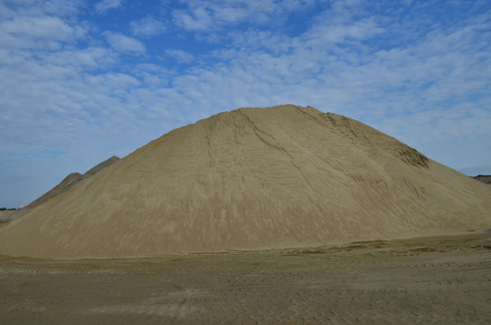 沙堆沙丘