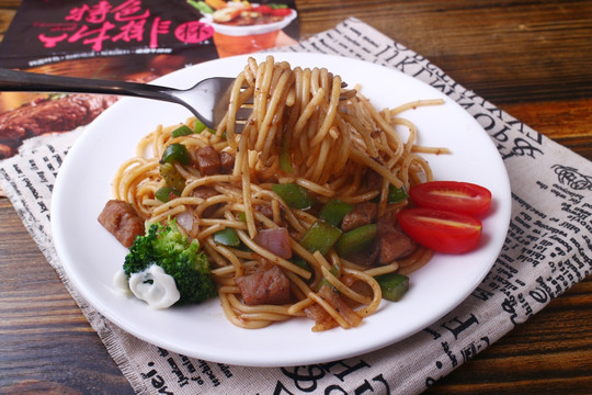 黑椒牛排意面