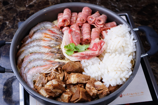 焖锅米饭
