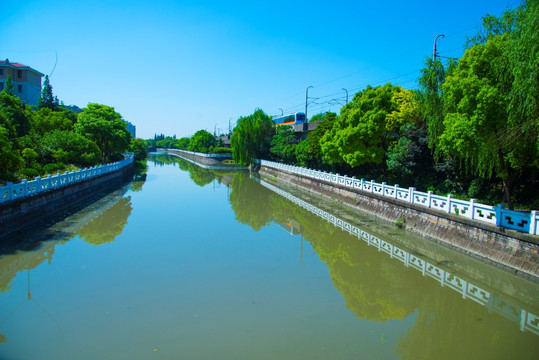 上海闵行区颛桥横泾河