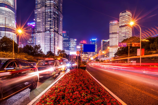 陆家嘴建筑夜景和车流光影