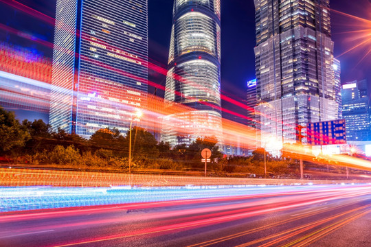 陆家嘴建筑夜景和车流光影