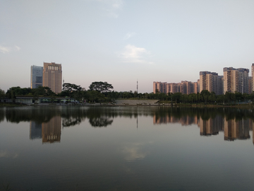 湖畔风景