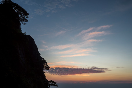 高山晨曦