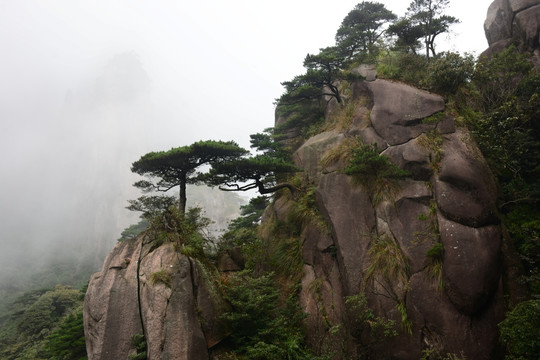 三清山风光摄影 雾中的三清山