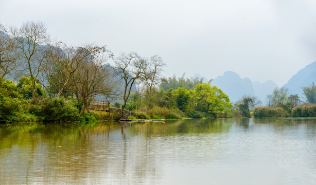 阳朔遇龙河