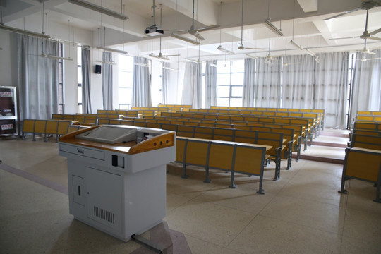 大学阶梯教室