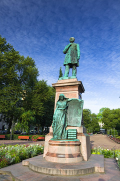芬兰赫尔辛基鲁内贝格雕像