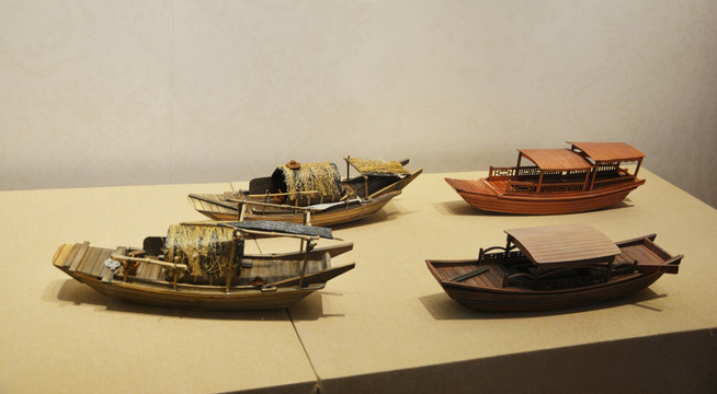 古代水乡渔船模型