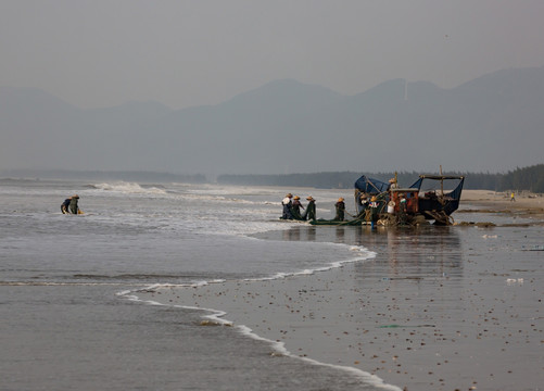 海边 捕捞 渔民 阳西 拖网