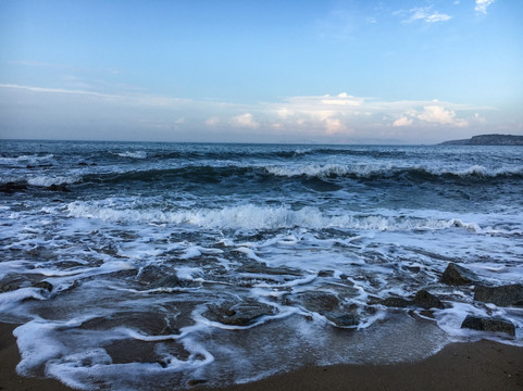 海浪沙滩海岸