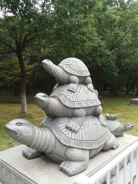 乌龟石像