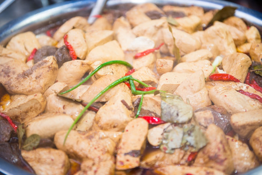 豆腐 烫嘴豆腐 美味 新鲜 美