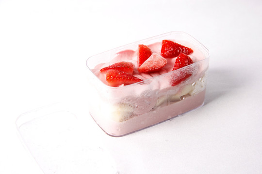 草莓盒装蛋糕