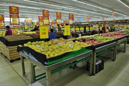超市蔬菜区 超市水果区