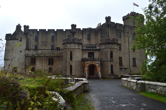 邓图尔姆城堡遗址
