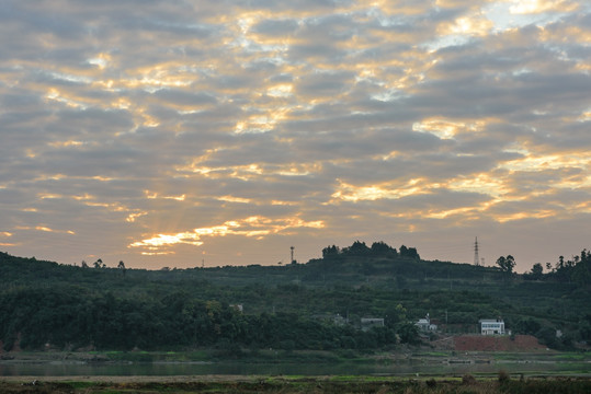 朝霞天空