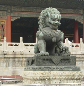 北京市古代古迹雕刻石狮子