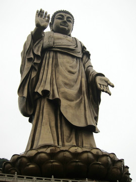 高清释迦摩尼大佛像