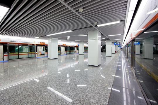 朝阳地铁站 地铁站台 站厅 车
