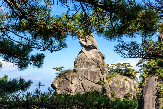 三清山东方神女