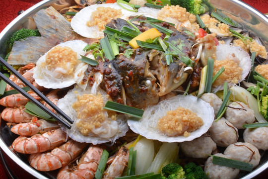 海鲜大盆菜