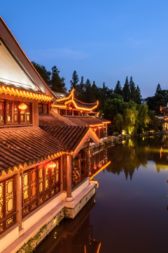 水街夜色